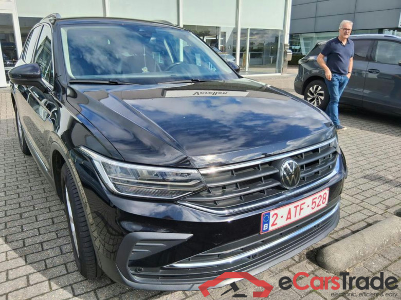 VOLKSWAGEN Tiguan eHybrid (PHEV) Tiguan eHybrid 1.4 Life Business OPF DSG (180 kW) #3