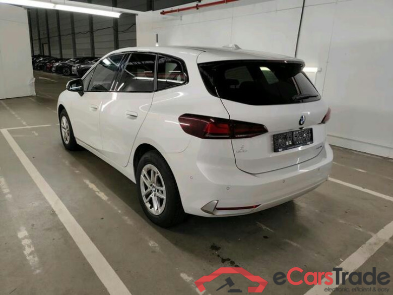 BMW 2 Reeks Active Tourer 2 Reeks Active Tourer 220i (100kW) (Mild Hybrid) 110kW/150pk  5D/P Auto-7 - CO2 indicatief #3