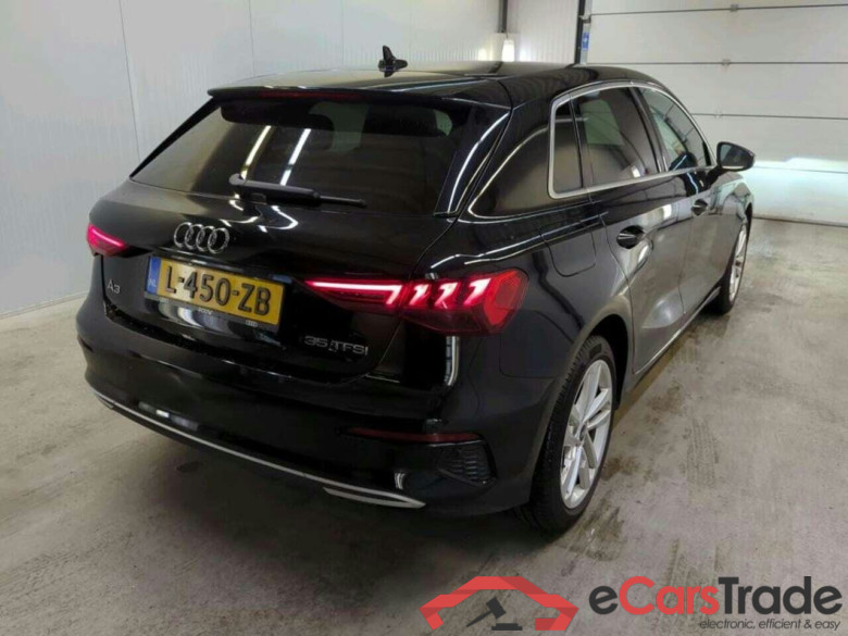 AUDI A3 Sportback 35 TFSI Adv edition #2