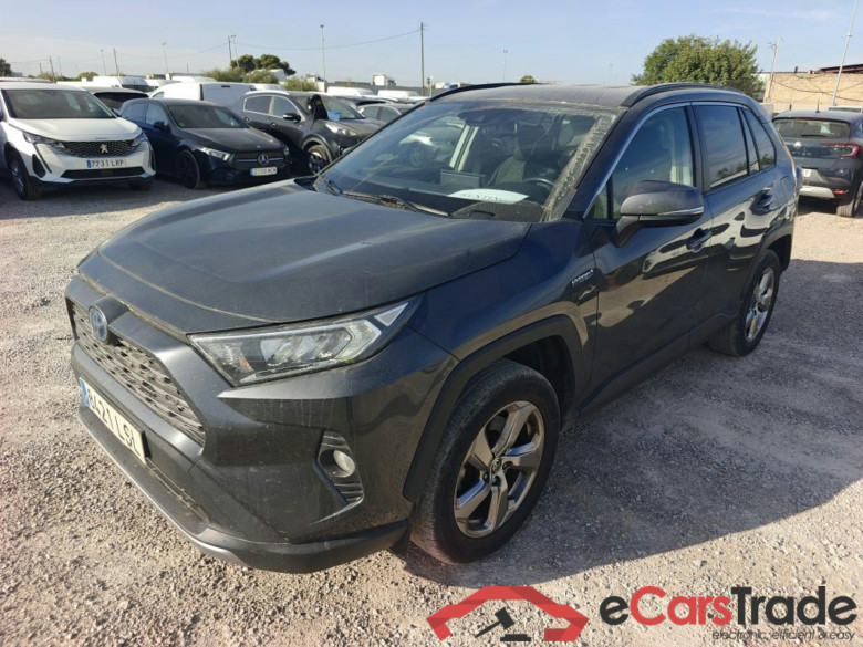 TOYOTA Rav4 / 2018 / 5P / todoterreno 2.5l 220H Advance #1