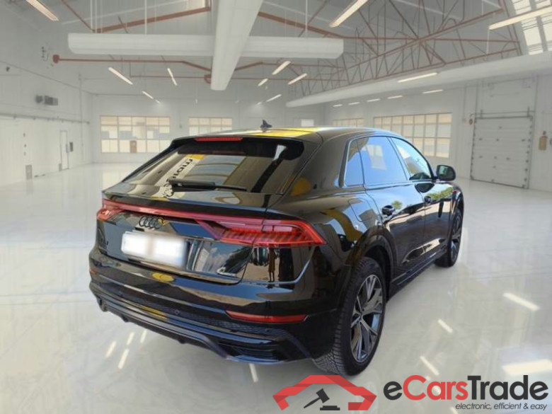 AUDI Q8 / 2018 / 5P / SUV 50 TDI 210KW QUATTRO TIPTRONIC #2