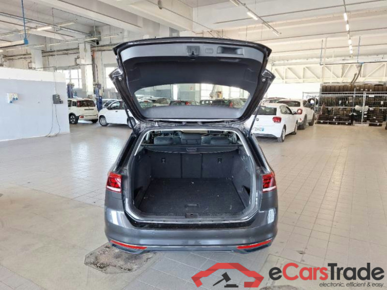 VOLKSWAGEN PASSAT / 2019 / 5P / STATION WAGON VAR. 2.0TDI SCR EVO 110KW BUSINESS DSG #5