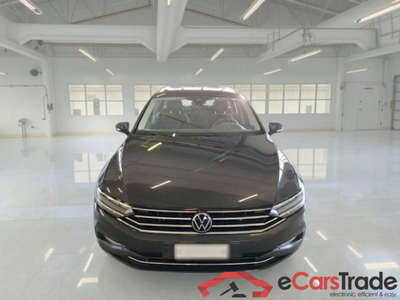 VOLKSWAGEN PASSAT / 2019 / 5P / STATION WAGON VAR. 2.0TDI SCR EVO 110KW BUSINESS DSG #6