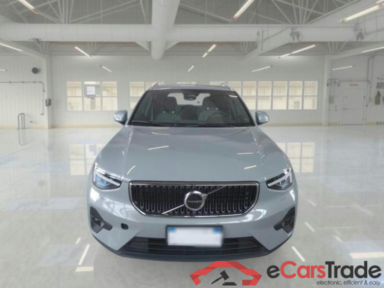 VOLVO XC40 / 2021 / 5P / SUV B3 AUTOMATICO CORE #6