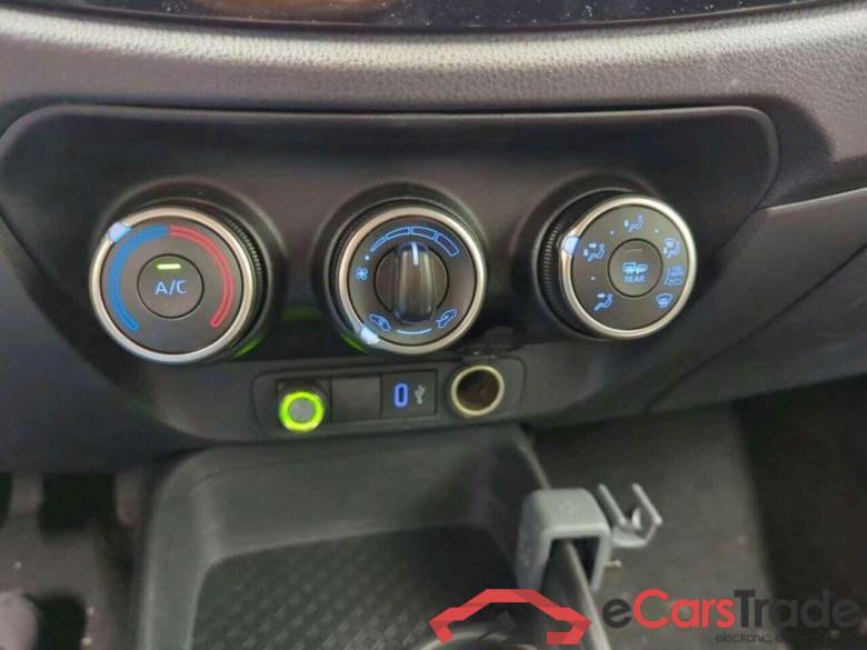 TOYOTA Aygo X 1.0 VVT-i MT Play #6