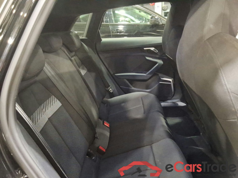 AUDI A3 SPORTBACK 1.4 45 TFSI E S TR. COMPETITION SPORTB. #5