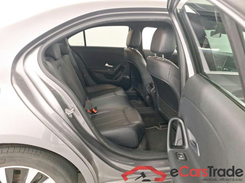 MERCEDES-BENZ A-CLASS LIMOUSINE 1.3 A 250 E BUSINESS LINE DCT #6