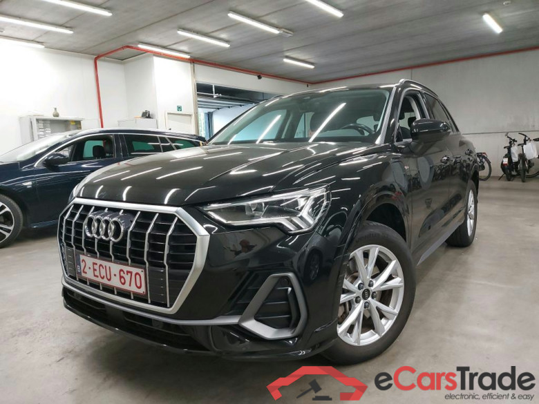 AUDI - AUD Q3 TFSI 245PK e S-Tronic S Line Pack Platinum * HYBRID *