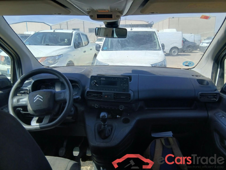 CITROEN Berlingo / 2018 / 4P / combi Talla M BlueHDi 100 S&S LIVE PACK (ind) (AC) #3