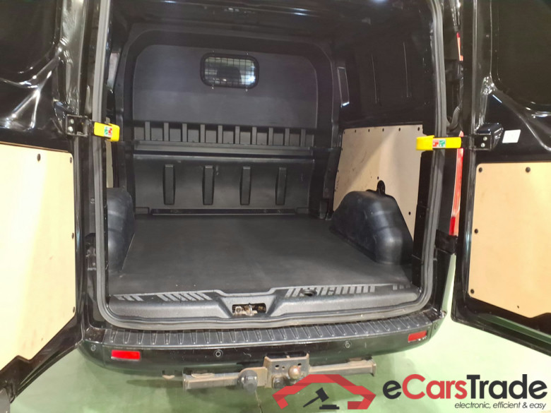 FORD TRANSIT CUSTOM 2.0TD 170PS LIMITED FWD 300 DC LWB AUTO #3