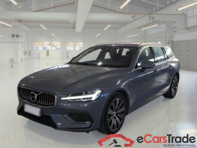 VOLVO V60 / 2019 / 5P / STATION WAGON T6 PLUG-IN AWD AUTOM.INSCR.EXPR.
