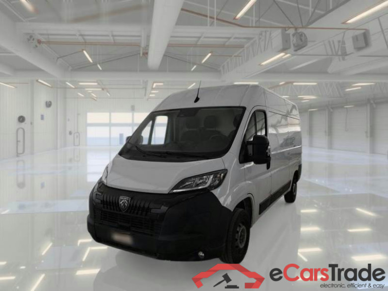 PEUGEOT BOXER / 2023 / 4P / FURGONE 2.2 BLUEHDI 120 SeS 330 L2H2 #1