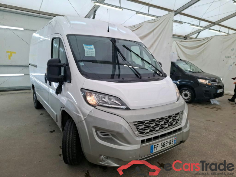 PEUGEOT Boxer / 2014 / 4P / Fourgon tôlé BLUEHDI 110 PREMIUM 335 L2H2 #4