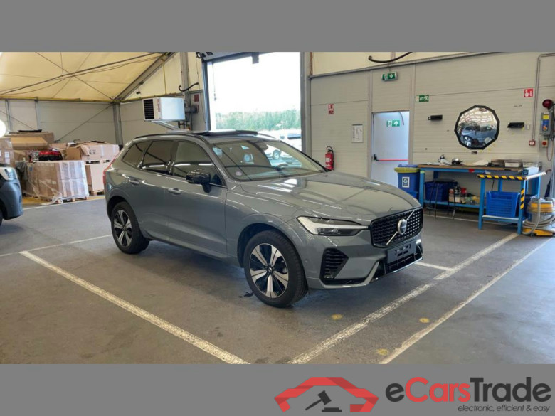 VOLVO XC60 PHEV XC60 2.0 T6 PHEV AWD Plus Dark (257kW) #2