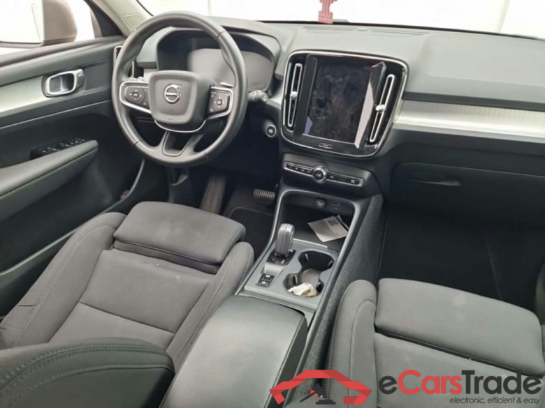 VOLVO XC40 T2 Business Pro Geartronic #3