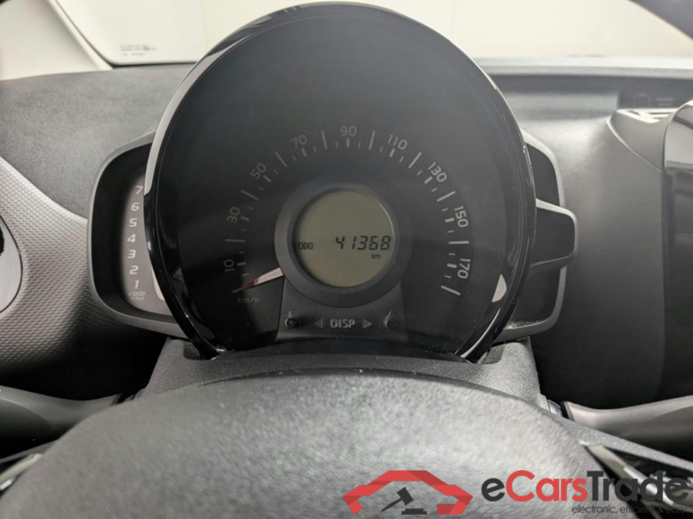 PEUGEOT 108 1.0 e-VTi Allure #6