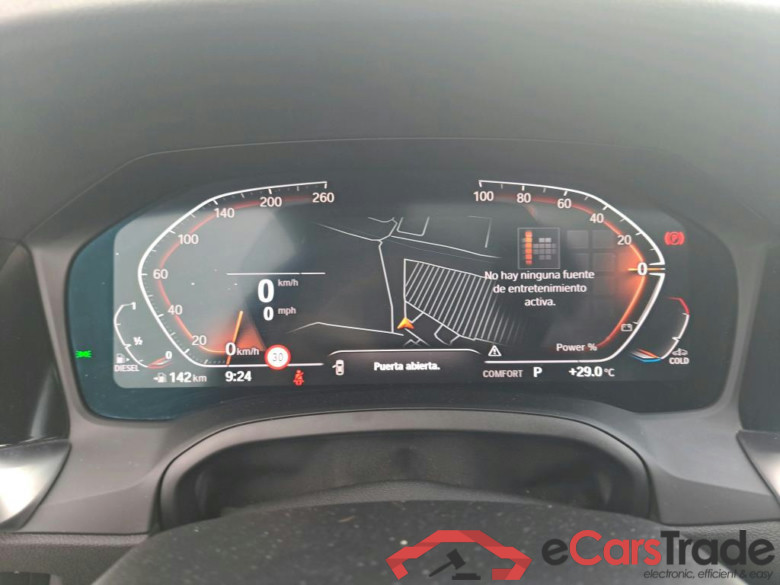 BMW Serie 3 / 2018 / 4P / sedán 318d Auto. #4