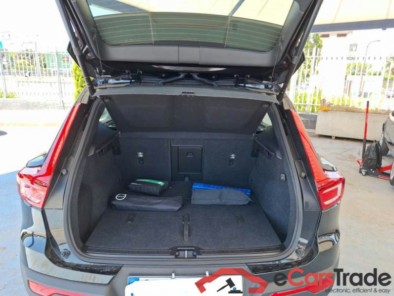 VOLVO XC40 / 2021 / 5P / SUV B3 AUTOMATICO CORE #5