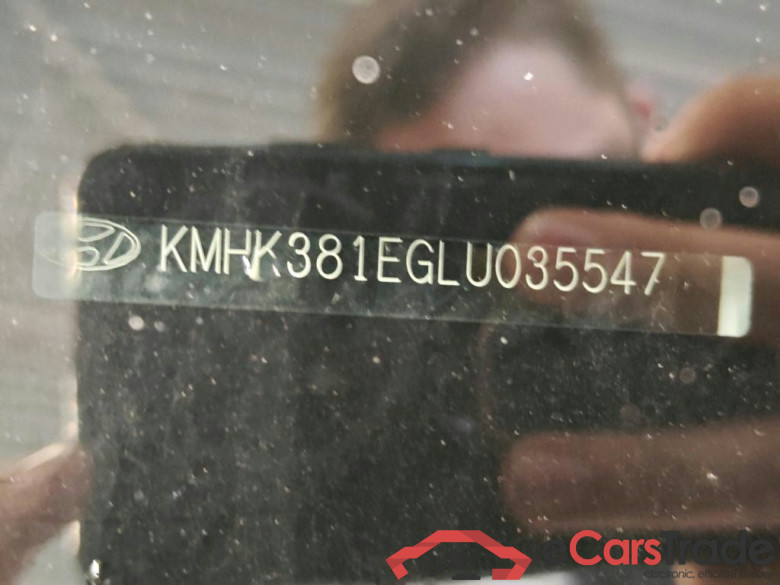 Hyundai KONA 1.6 GDI HEV Fashion 5d #6
