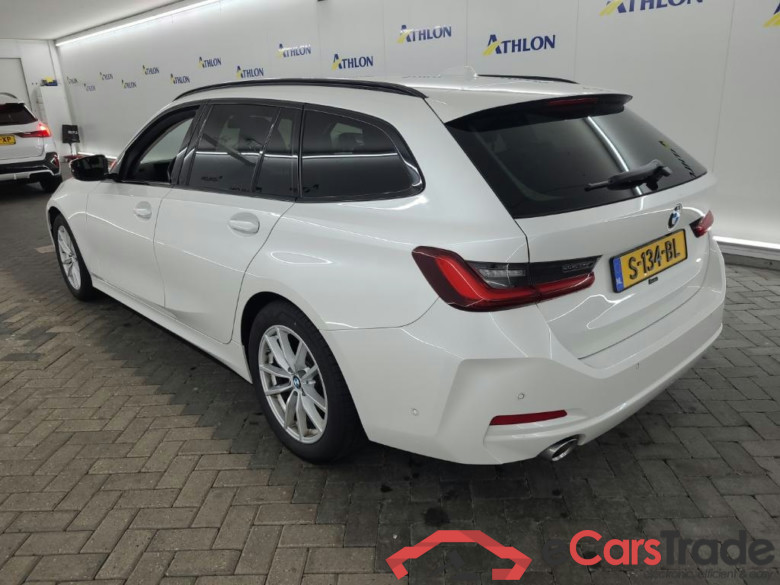 BMW 3-serie Touring 318iA 5D 115kW #4