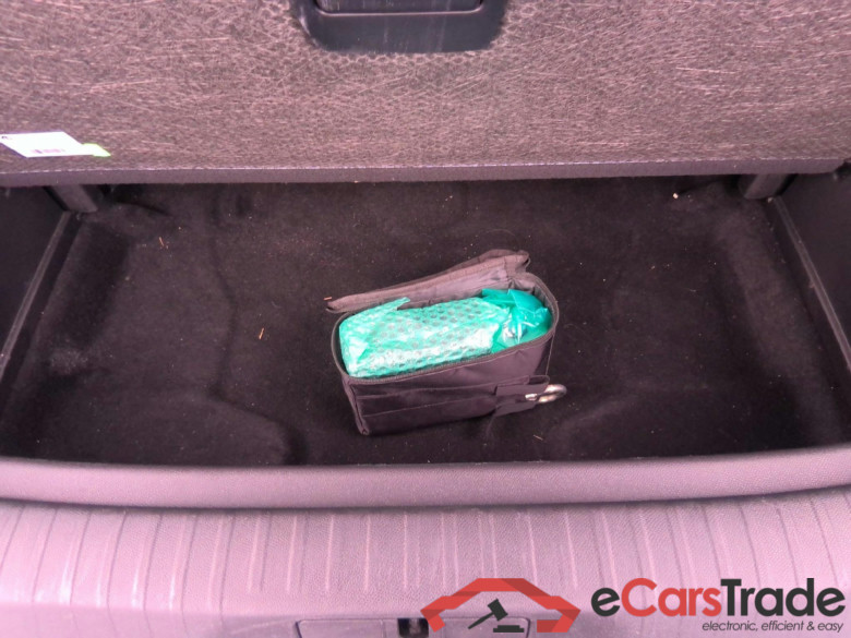 Peugeot 5008 Allure Hybrid 145 ch e-DCS6 #6