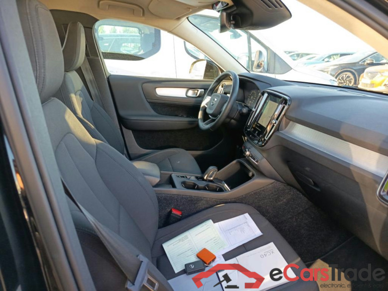 VOLVO XC40 / 2017 / 5P / todoterreno 1.5 T5 Twin Business Plus Auto #6