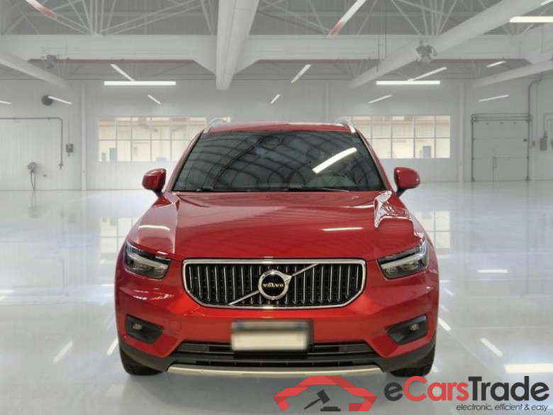 VOLVO XC40 / 2017 / 5P / SUV T4 PLUG-IN HYBRID AUTO RECH INSCRIP EXPR #6