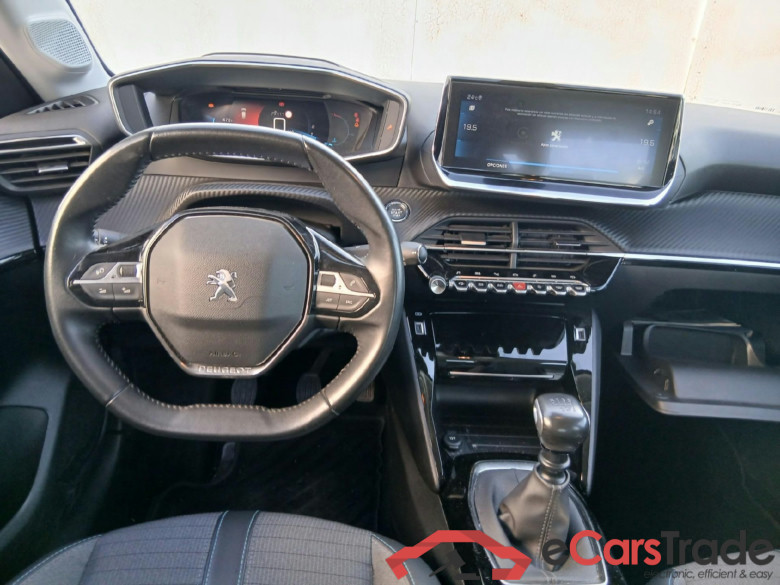 PEUGEOT 208 / 2019 / 5P / berlina con portón PureTech 73kW (100CV) Allure (AC) #3
