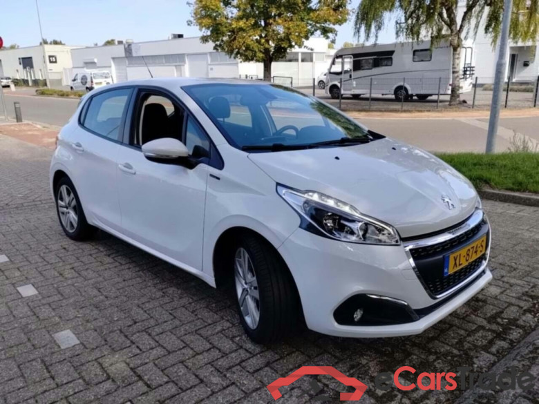 PEUGEOT 208 1.2 PureTech Signature #2