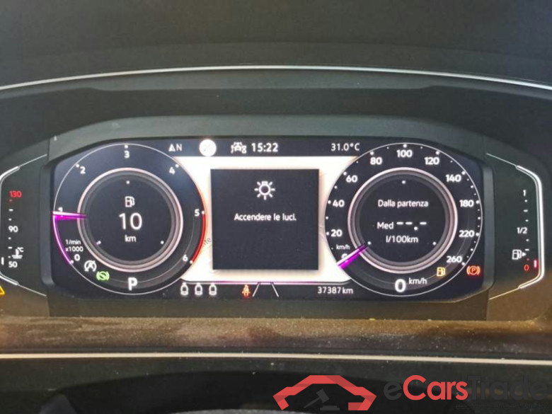 VOLKSWAGEN TIGUAN / 2020 / 5P / SUV 2.0 TDI SCR 110KW ELEGANCE DSG #4