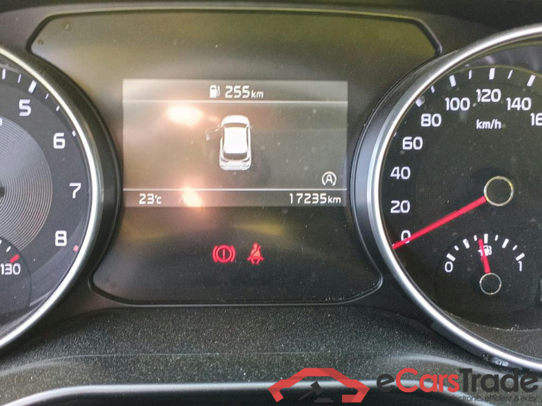 KIA Ceed / 2021 / 5P / berlina con portón 1.0 T-GDi 74kW (100CV) Drive #5