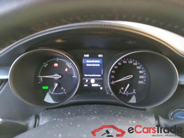 TOYOTA C-HR / 2019 / 5P / todoterreno 2.0 180H Advance #4
