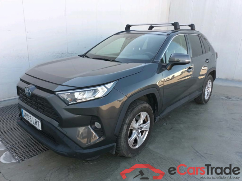 TOYOTA Rav4 / 2018 / 5P / todoterreno 2.5l 220H Business 4WD #1