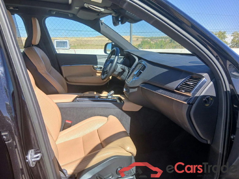 VOLVO XC90 / 2019 / 5P / todoterreno 2.0 B5 D AWD Plus Dark Auto #6