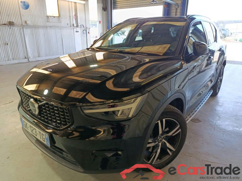 Volvo XC40 2.0 B3 Mild-Hybrid Facelift Aut. LED Virtual Harman/Kardon ACC Navi Sport-Seats KeylessGo Camera Klima PDC ... #1
