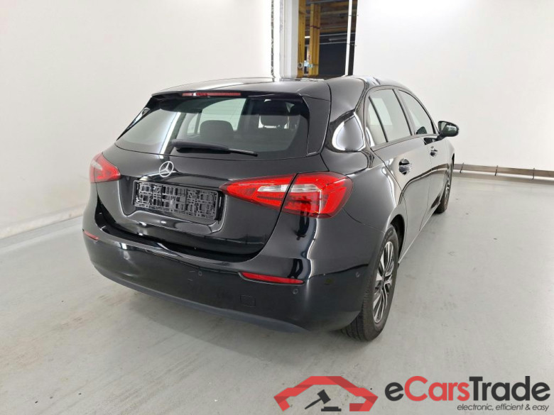 MERCEDES-BENZ CLASS A (W177) A 160 Business Solution #4