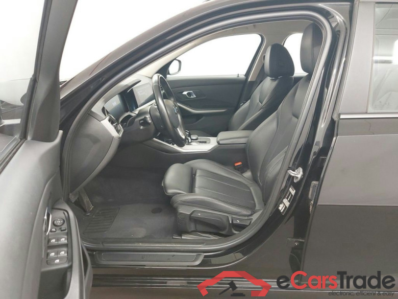 BMW 3 Reeks Touring 318dA (100 kW) 5d #3