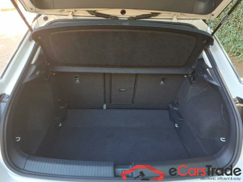 Volkswagen T-Roc (D11)(12.2021->2025) DE - SUV5 2.0 TDI EU6d, Life, (Facelift) 2022 - 2024 #6