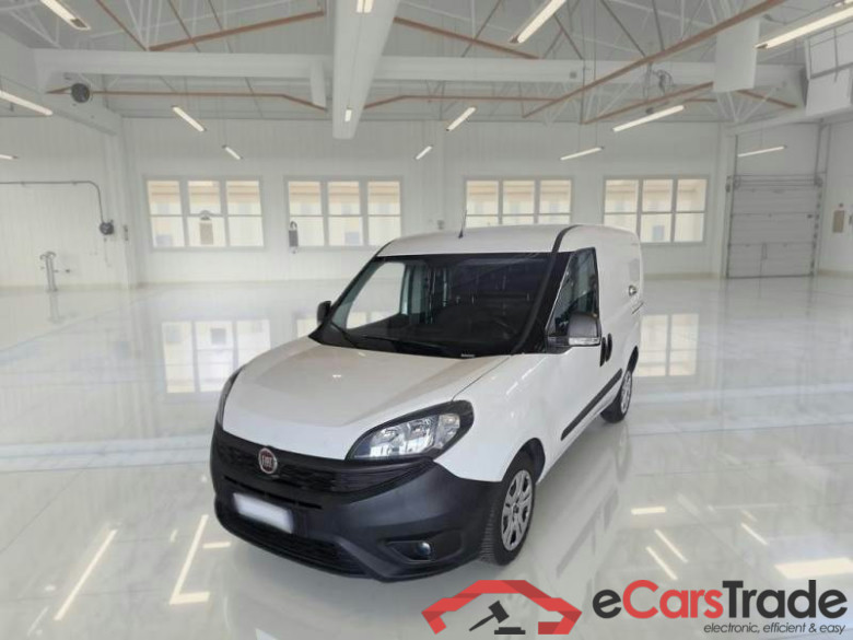 FIAT DOBLÒ CARGO / 2014 / 4P / VETT. FURGONATA CH1 LOUNGE 1.6 MJET 90CV E6D-F SeS