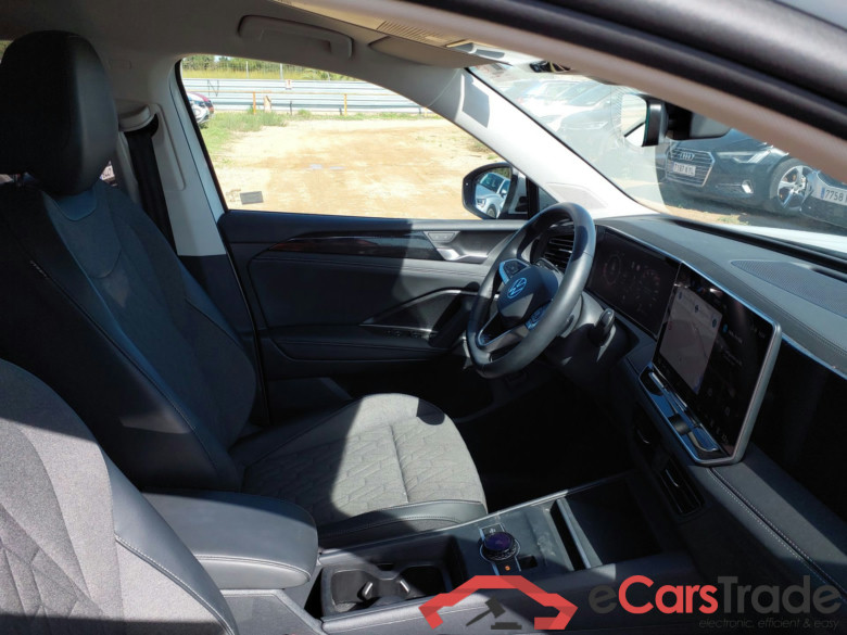 VOLKSWAGEN TIGUAN 2.0 D A 2.0 TDI 110 kW (150 CV) DSG 7 Automático MAS #3