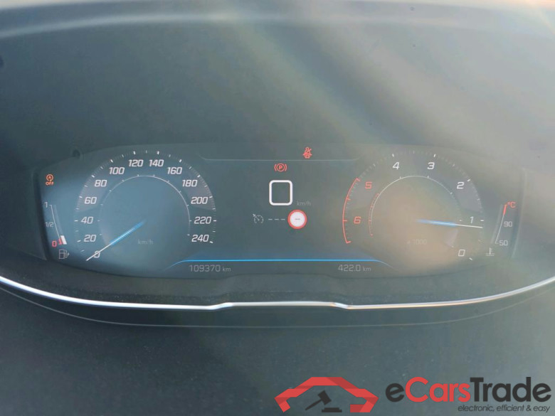 PEUGEOT 5008 / 2020 / 5P / todoterreno 1.5 BlueHDi 96kW (130CV) S&S Active #4