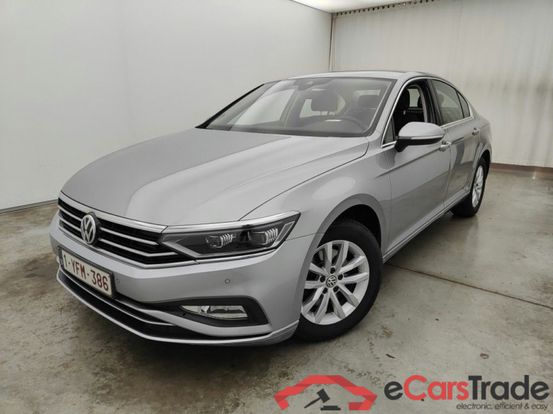 Volkswagen Passat 1.6 TDI Style Business DSG 4d
