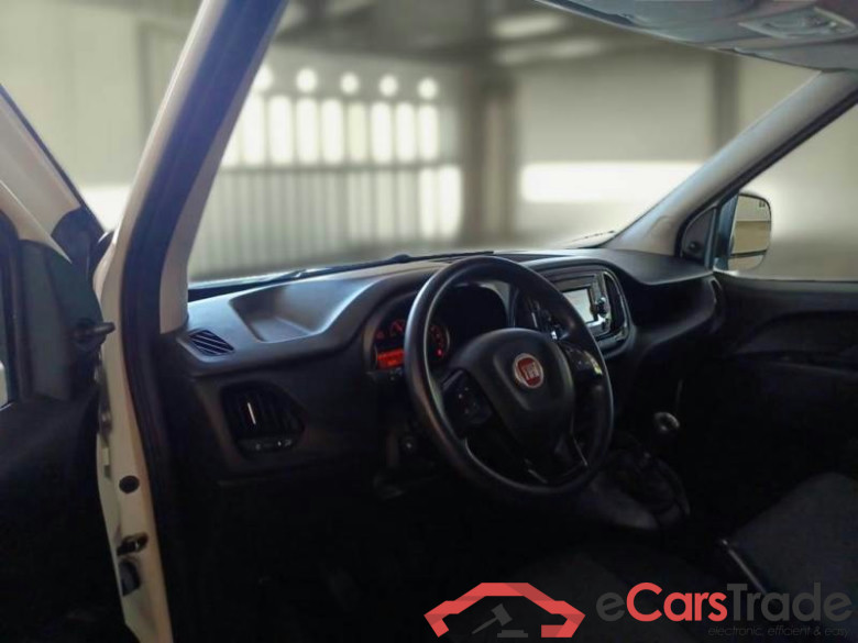 FIAT DOBLÒ CARGO / 2014 / 4P / VETT. FURGONATA 1.3 MULTIJET 16V 95CV SX 3POSTI EURO 6 #3