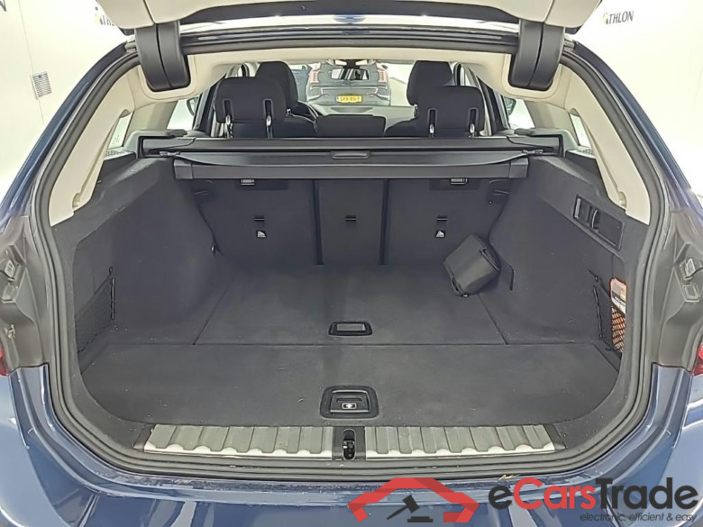 BMW 3-serie Touring 318iA Business Edition 5D 115kW #5