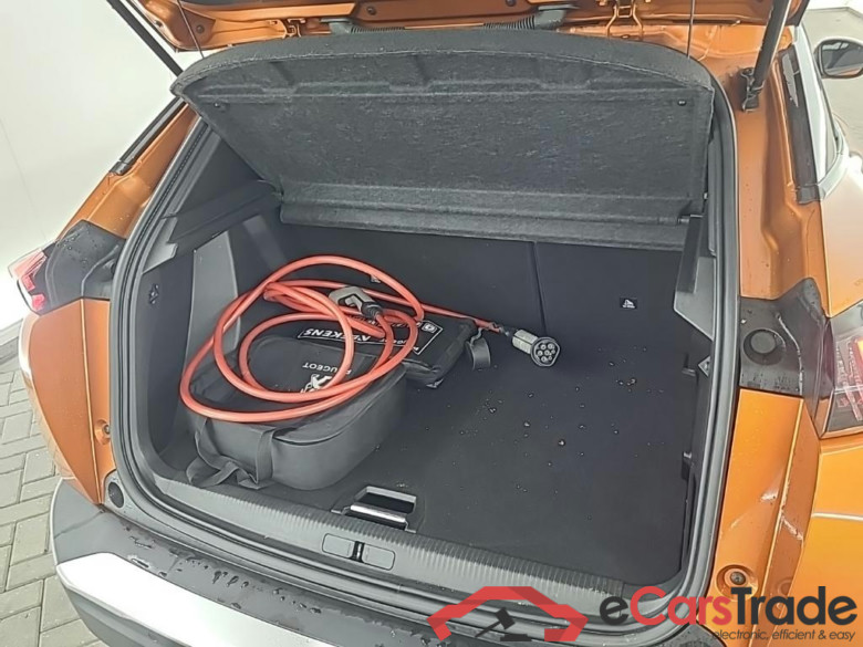 PEUGEOT e-2008 Allure Pack EV 50kWh 136 5D uitlopend #5