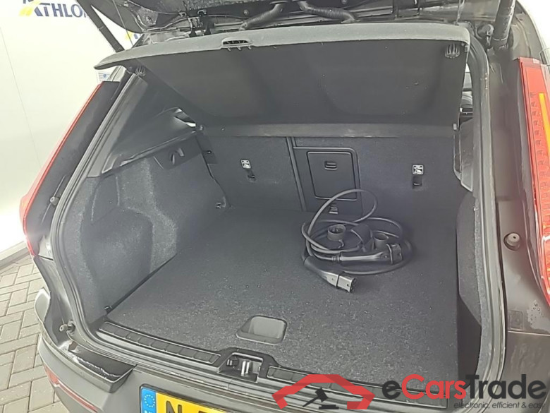 VOLVO XC40 Recharge P8 AWD 5D 300kW #5