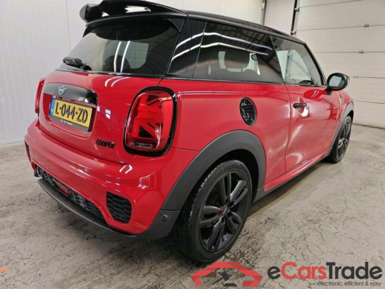 Mini 3-deurs 1.5 Cooper JCW #2