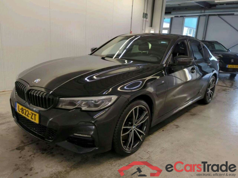 BMW 3-serie 330e Bns Ed. Pl. #1