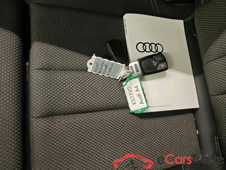 Audi A4 Limousine 35 TFSI S tronic S Edition 4d #4