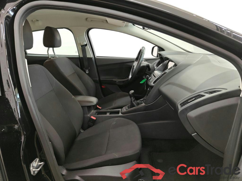 Ford Focus 1.0 EcoBoost Lease Edition 100 pk 5d #3